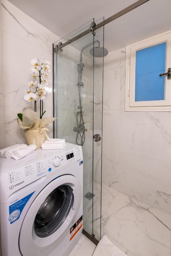 Medluxe Luxury Apartment ! Athens Exterior photo