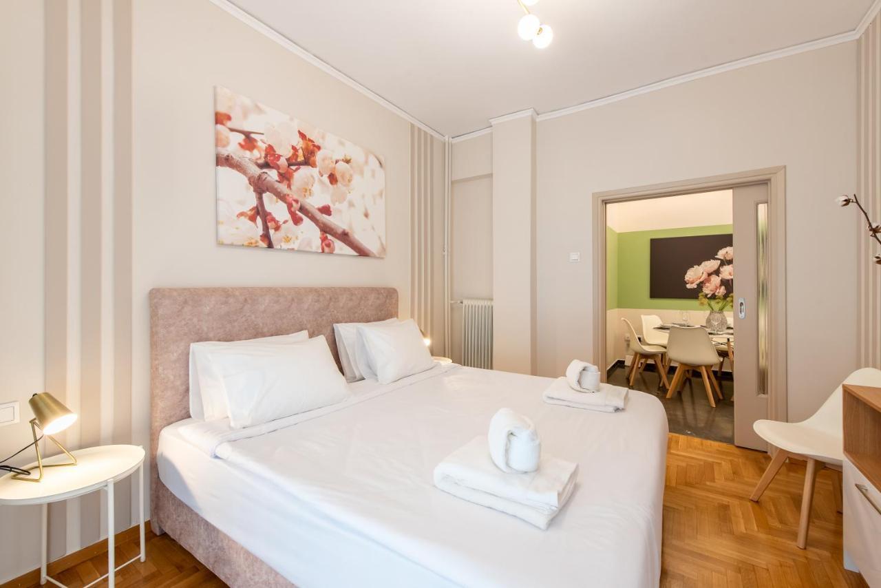 Medluxe Luxury Apartment ! Athens Exterior photo