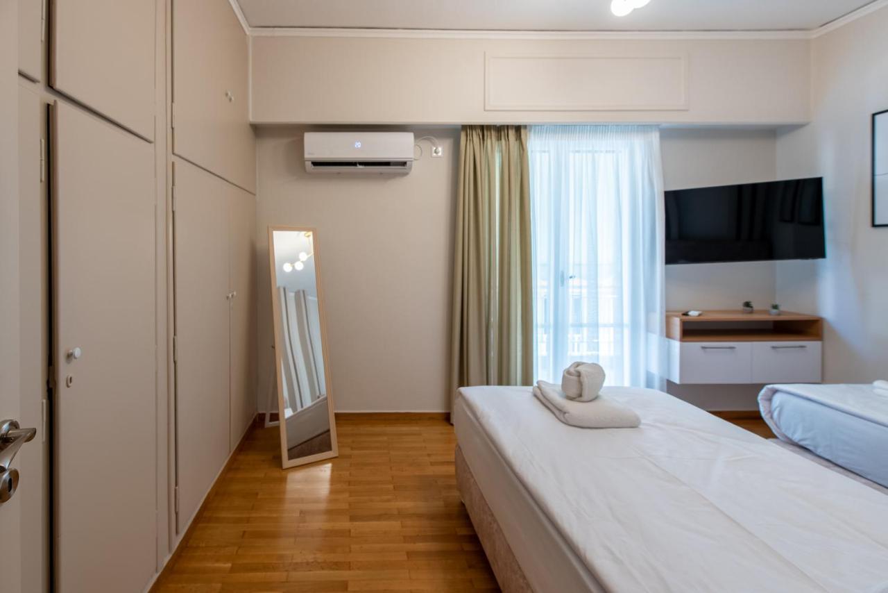 Medluxe Luxury Apartment ! Athens Exterior photo