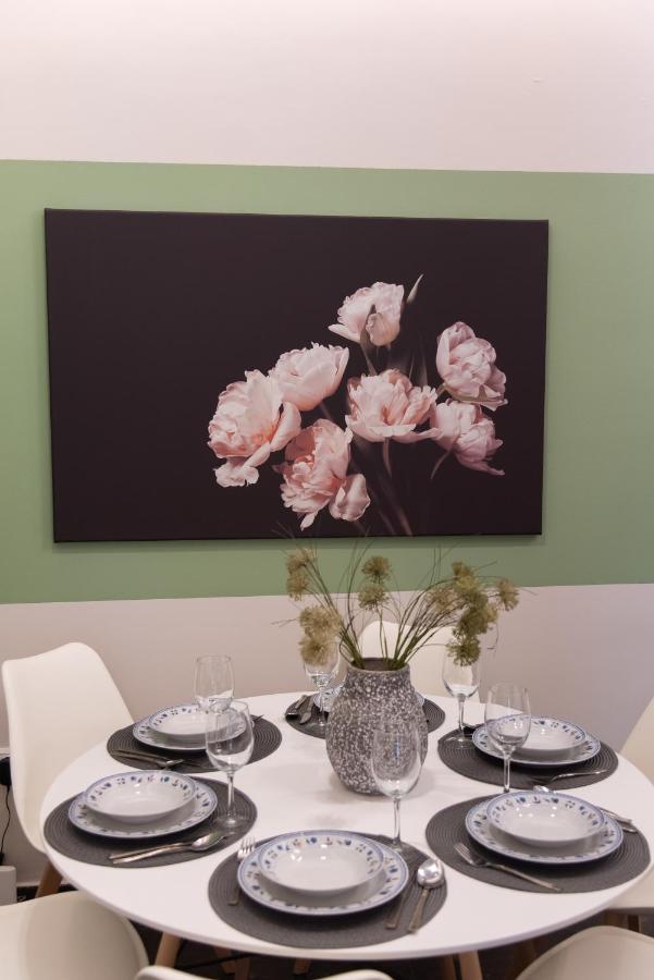 Medluxe Luxury Apartment ! Athens Exterior photo